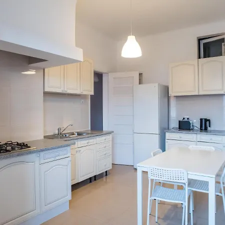 Rodrigues Sampaio Residence Affittacamere *